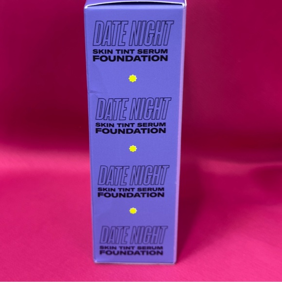 YouthForia Date Night Skin Tint Serum Foundation #320 Light Med.to Med. 35ml NWT - Picture 5 of 5